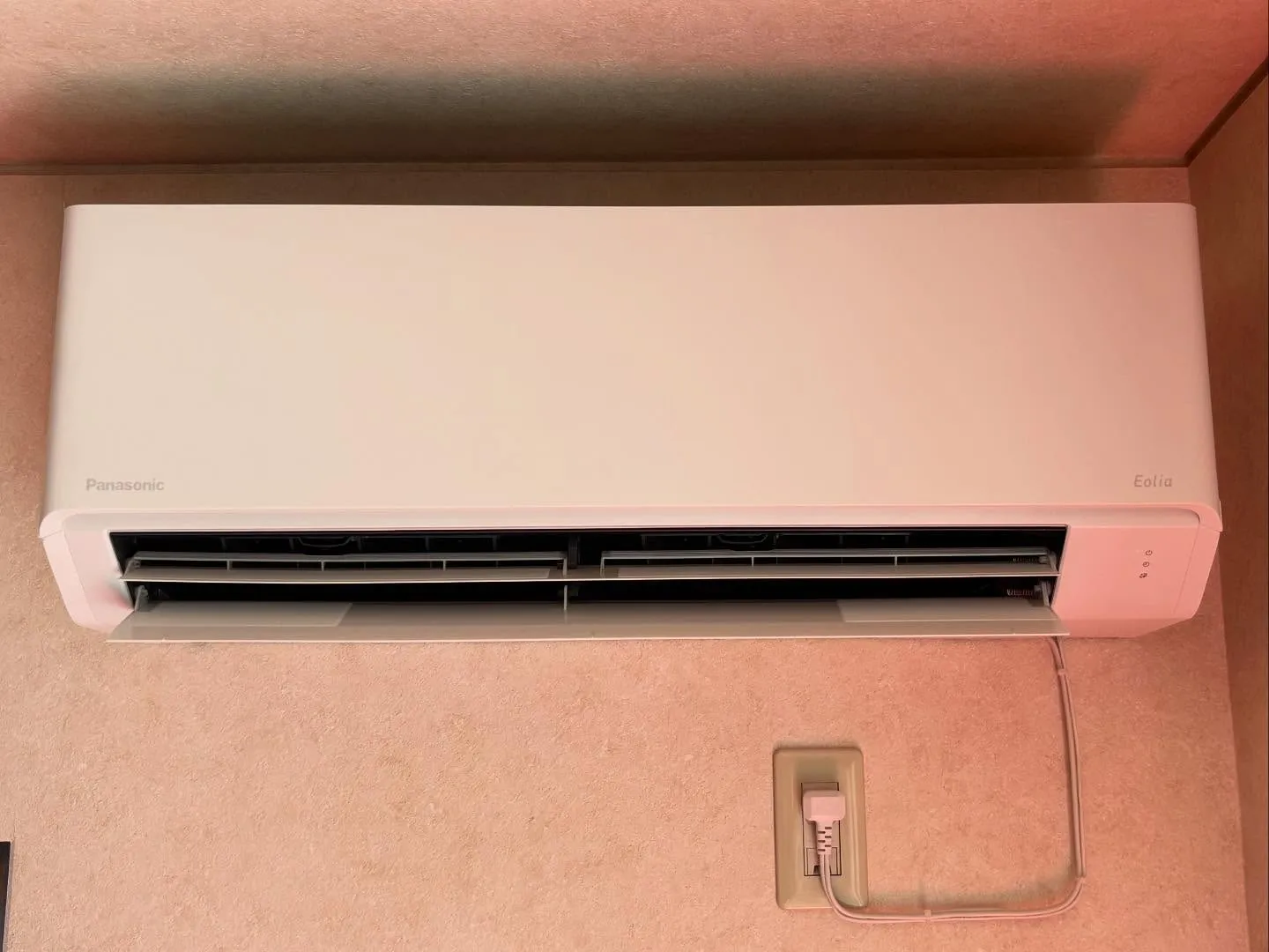 最近のエアコン工事のご報告。