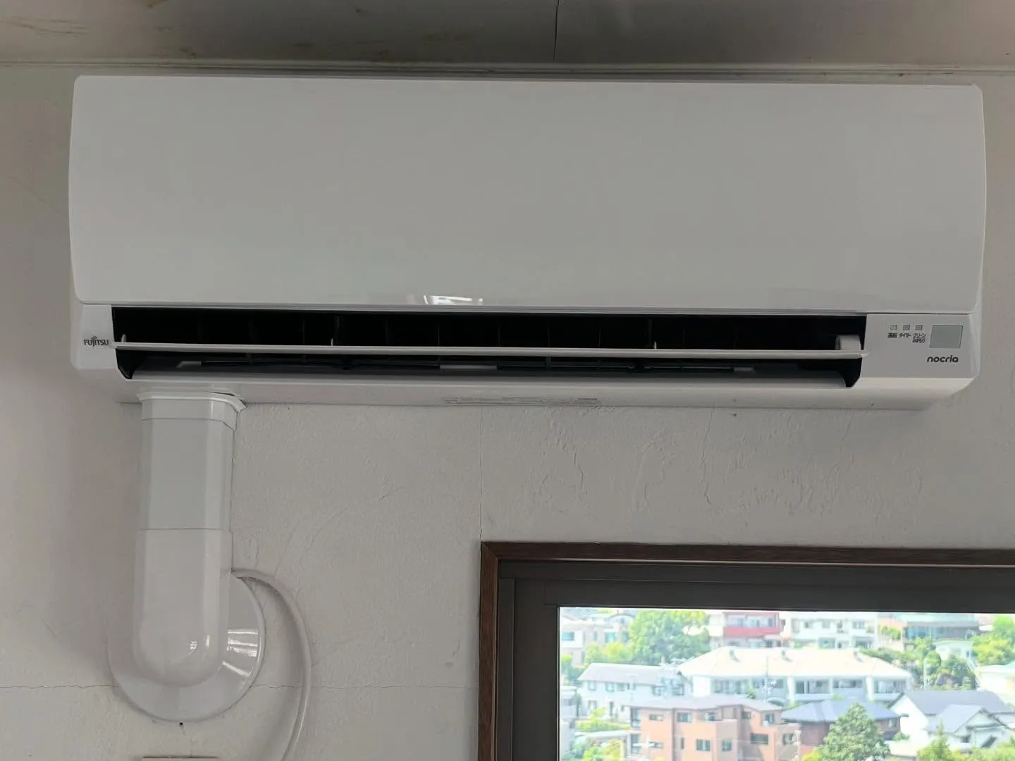 名古屋市の某マンションでのエアコン取付