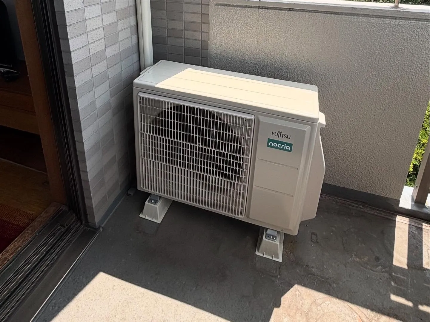 名古屋市の某マンションでのエアコン取付