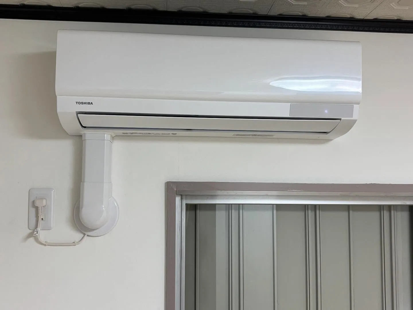 小牧市でのエアコン工事。