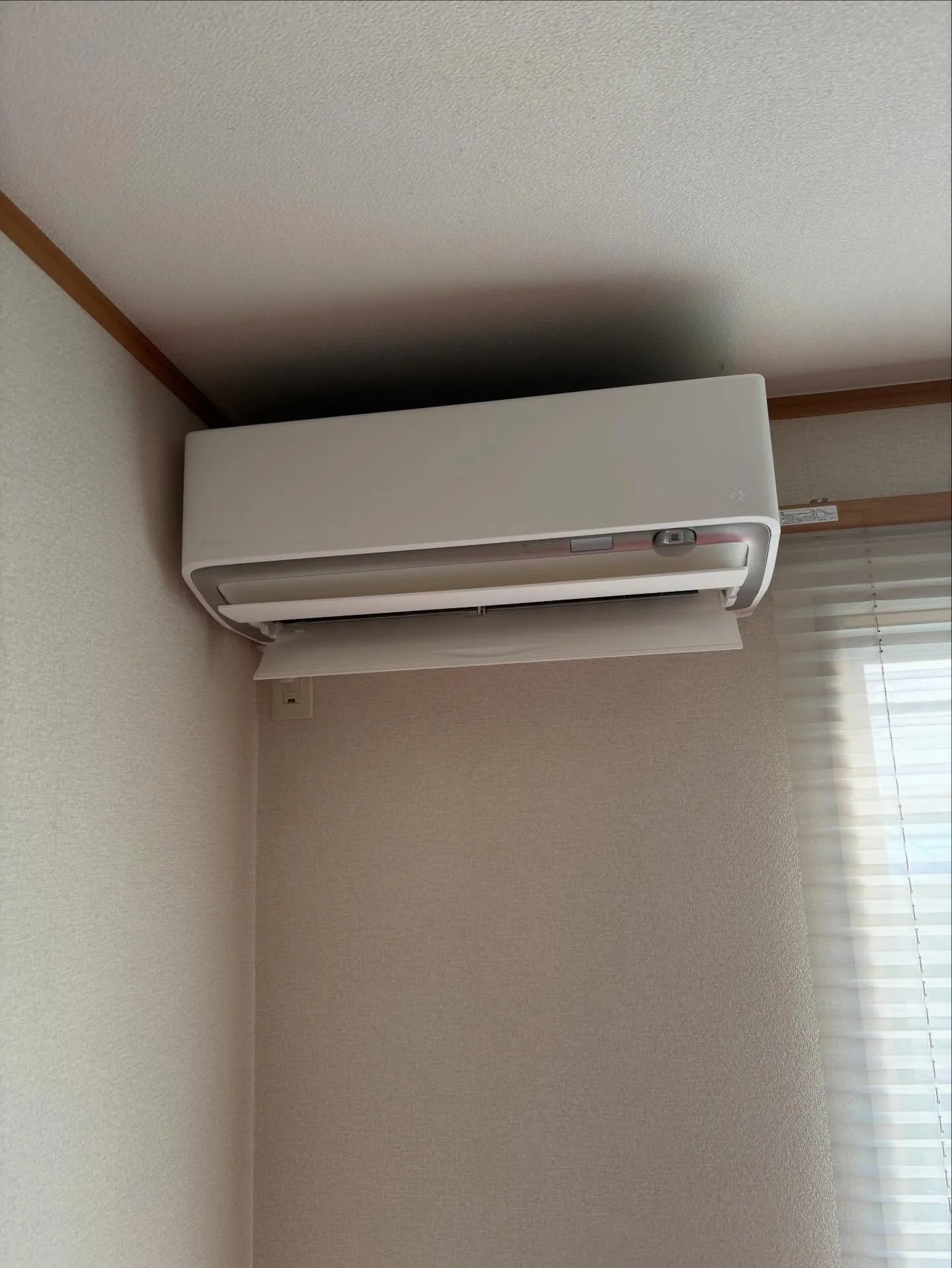 エアコンの更新工事。